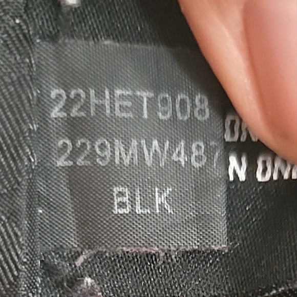 Black Guess Wool Button Down Long Sleeve 22HET908 228MW487 WORN A FEW TIMES - Picture 7 of 9